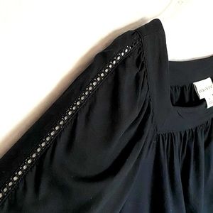 Ava & Viv black square neck top Size OX/14/16 EUC